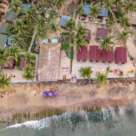 Vista Praia Beach Resort Anjuna Exterior photo
