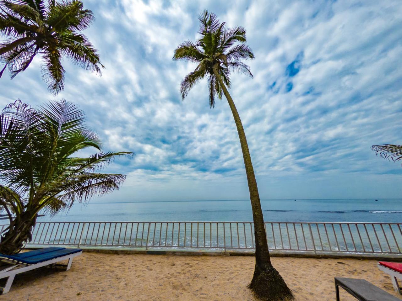 Vista Praia Beach Resort Anjuna Exterior photo