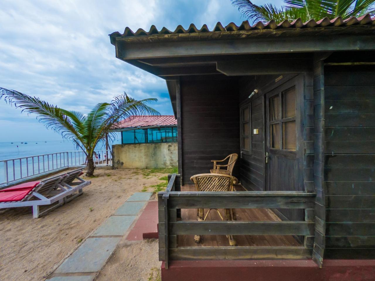 Vista Praia Beach Resort Anjuna Exterior photo