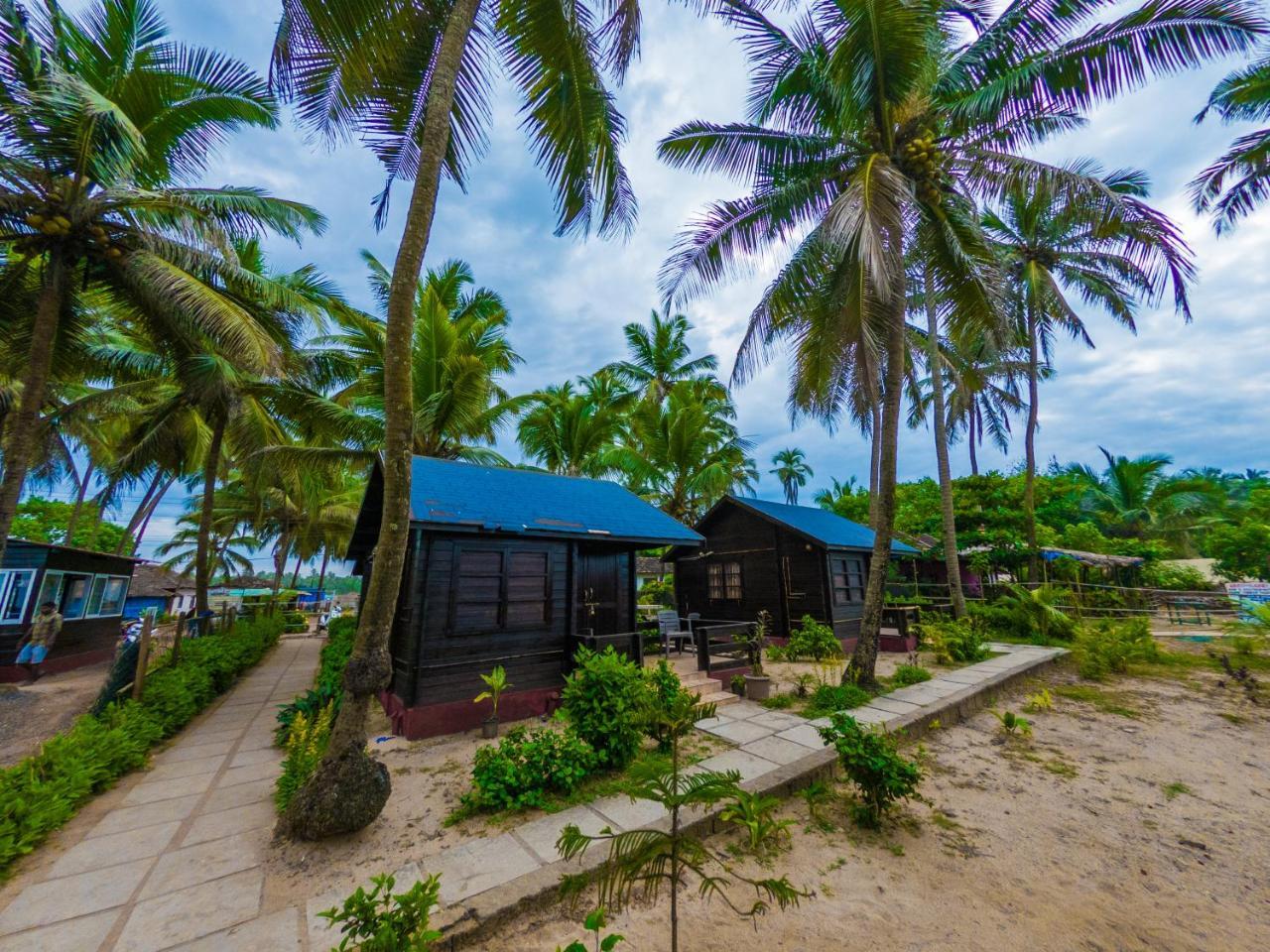 Vista Praia Beach Resort Anjuna Exterior photo