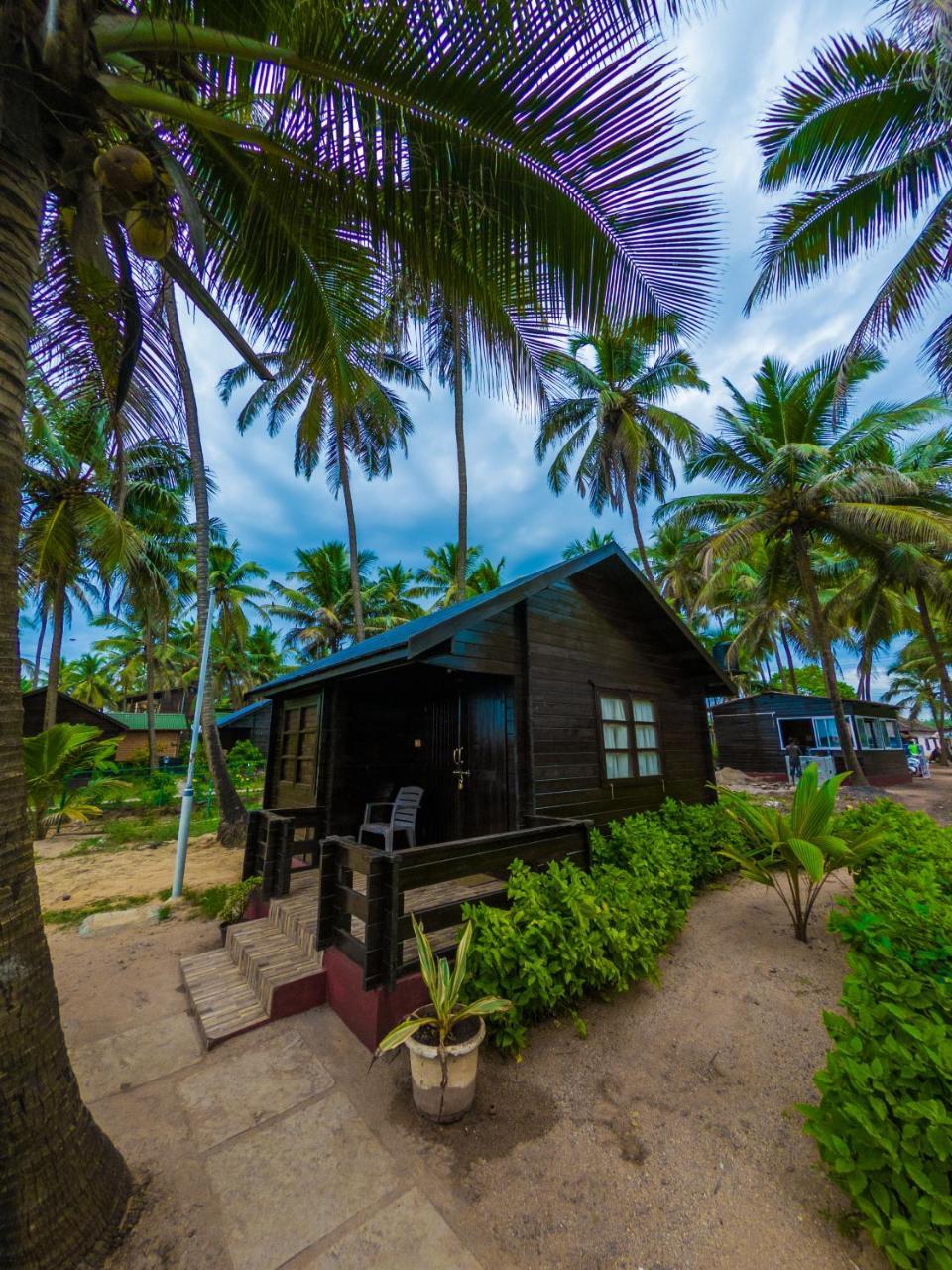 Vista Praia Beach Resort Anjuna Exterior photo
