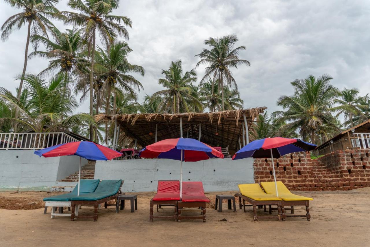 Vista Praia Beach Resort Anjuna Exterior photo