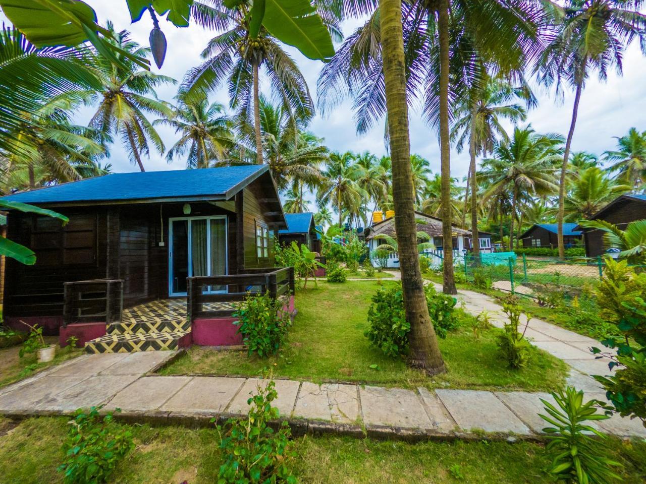 Vista Praia Beach Resort Anjuna Exterior photo