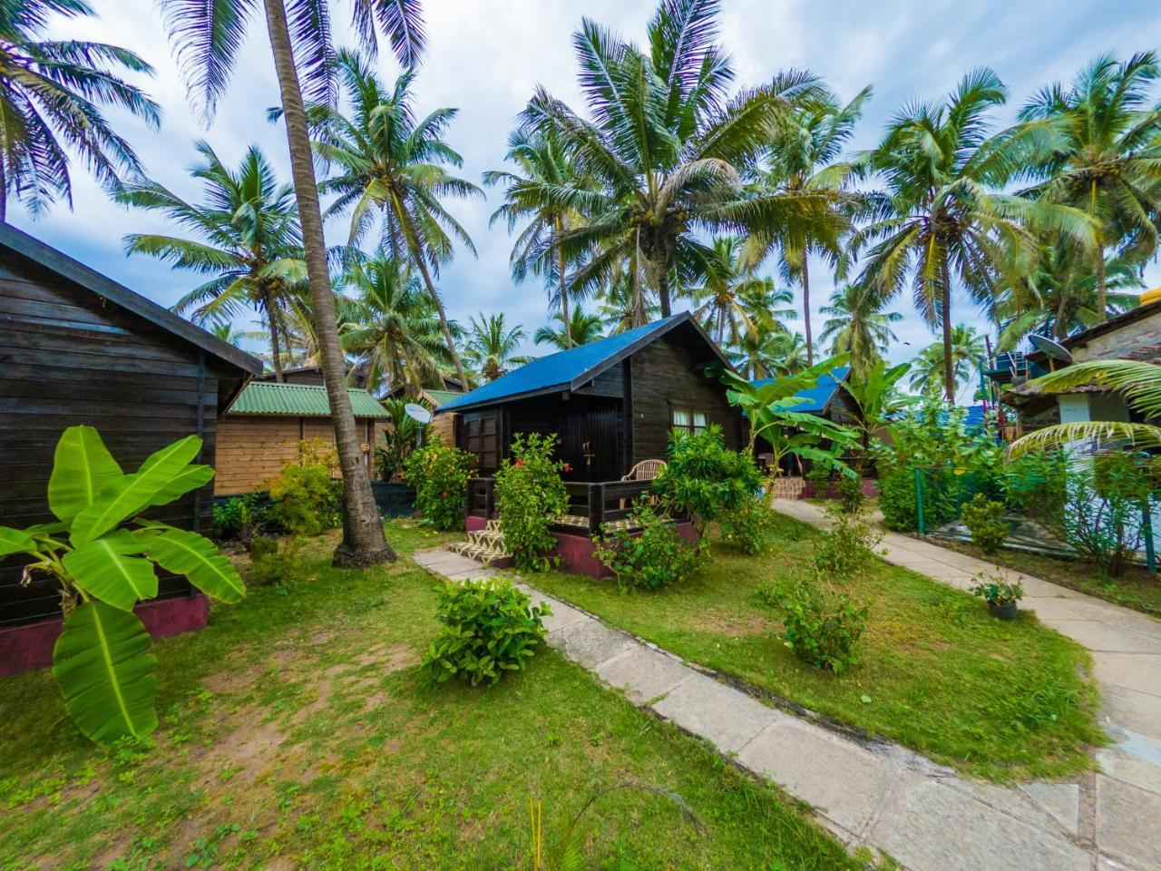 Vista Praia Beach Resort Anjuna Exterior photo