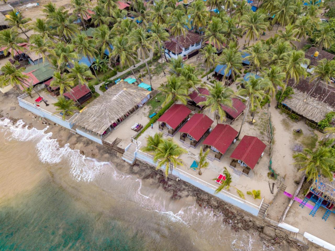 Vista Praia Beach Resort Anjuna Exterior photo