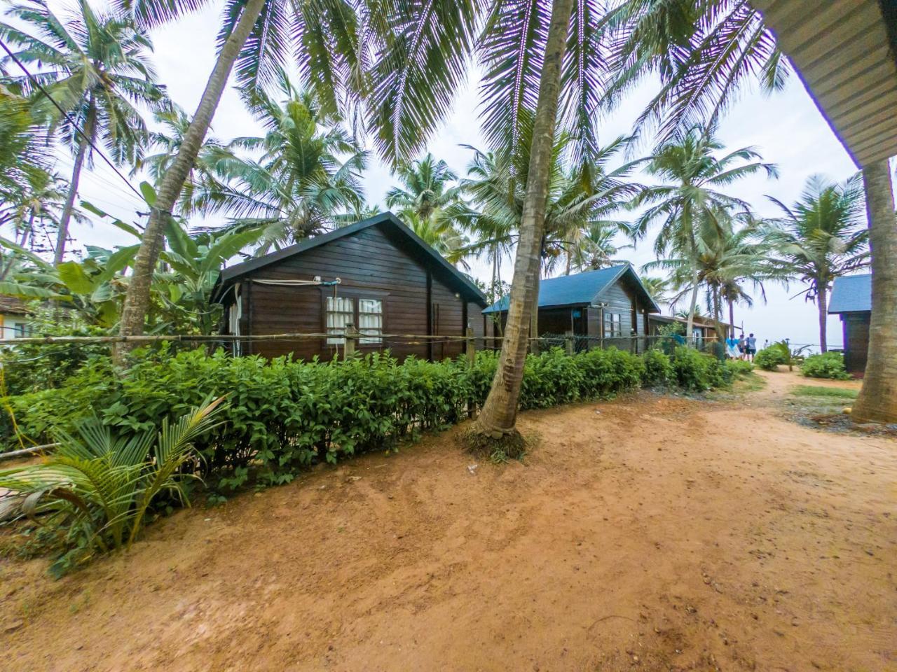 Vista Praia Beach Resort Anjuna Exterior photo