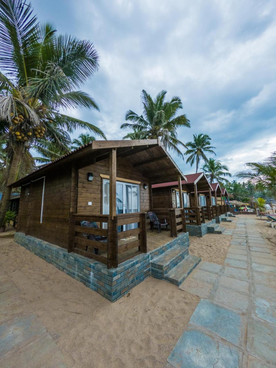 Vista Praia Beach Resort Anjuna Exterior photo