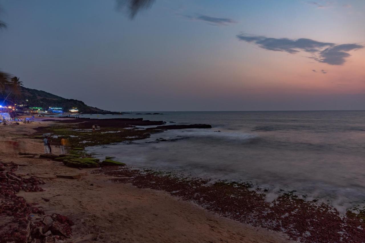 Vista Praia Beach Resort Anjuna Exterior photo