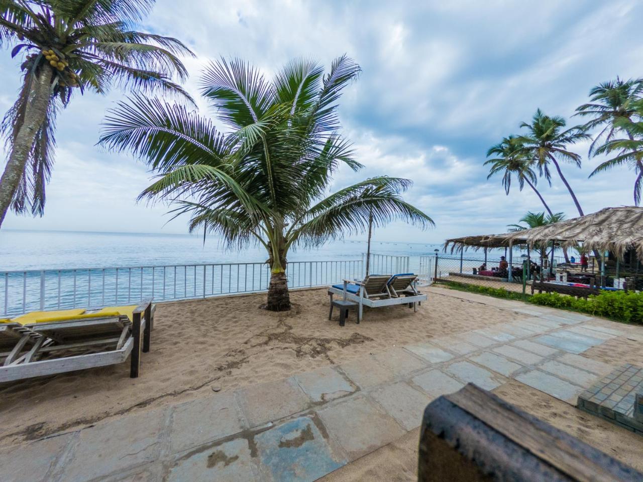 Vista Praia Beach Resort Anjuna Exterior photo